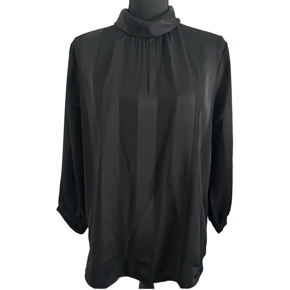 Ann Taylor Classic Black Top, Size Medium (8-10) - Picture 1 of 7